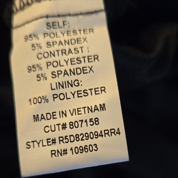 Rabbit Rabbit Rabbit Black Garment - Picture 4 of 4